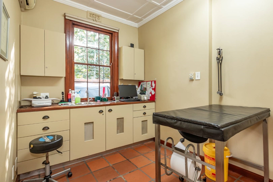 6 Bedroom Property for Sale in Newlands Western Cape